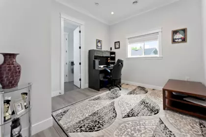 Hallway Photo of 9248 124 Street, Surrey, BC