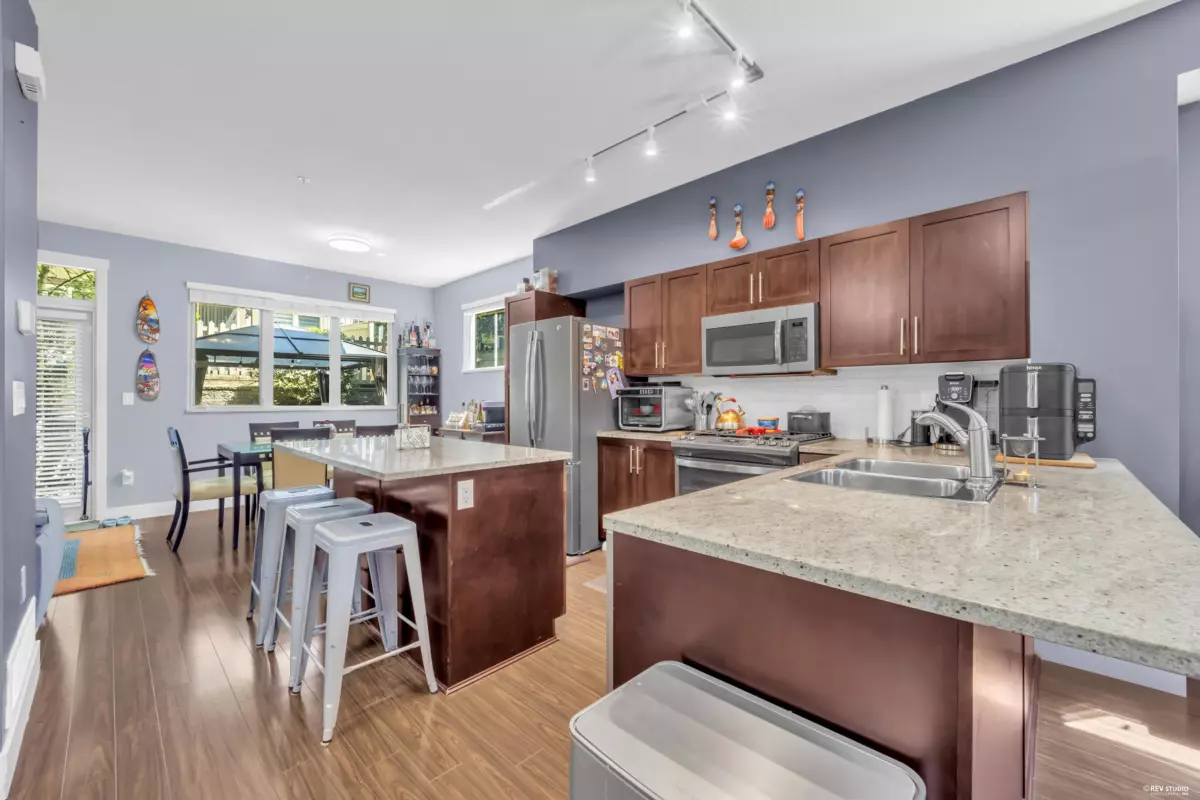 Family Room Photo of 40 20326 68 Avenue, Langley, BC