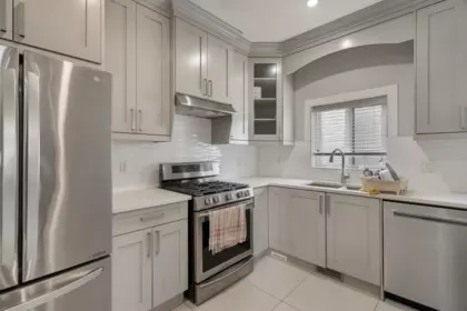 Breakfast Nook Photo of 27687 Railcar Crescent, Abbotsford, BC