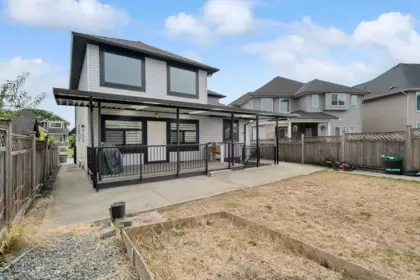 Front Yard Photo of 27687 Railcar Crescent, Abbotsford, BC