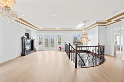 Kitchen Island Photo of 4581 Parker Street, Burnaby, BC