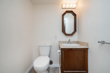 Guest Bathroom Photo of 801 444 Lonsdale Avenue, North Vancouver, BC