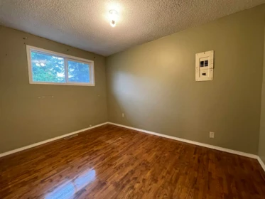Primary Bedroom Photo of 15463 16a Avenue, Surrey, BC
