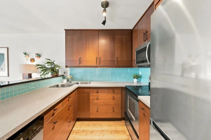 Kitchen Island Photo of 304 888 W 13th Avenue, Vancouver, BC