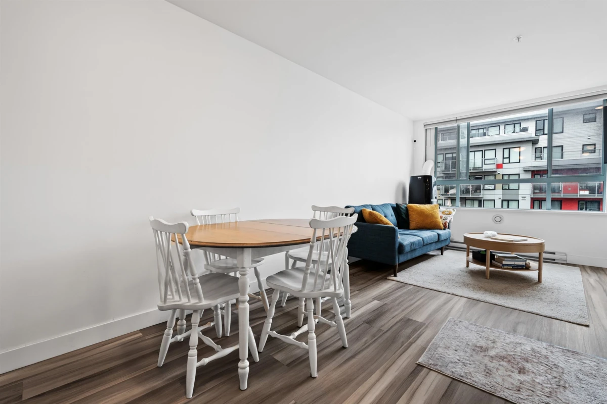 Family Room Photo of 302 5818 Lincoln Street, Vancouver, BC