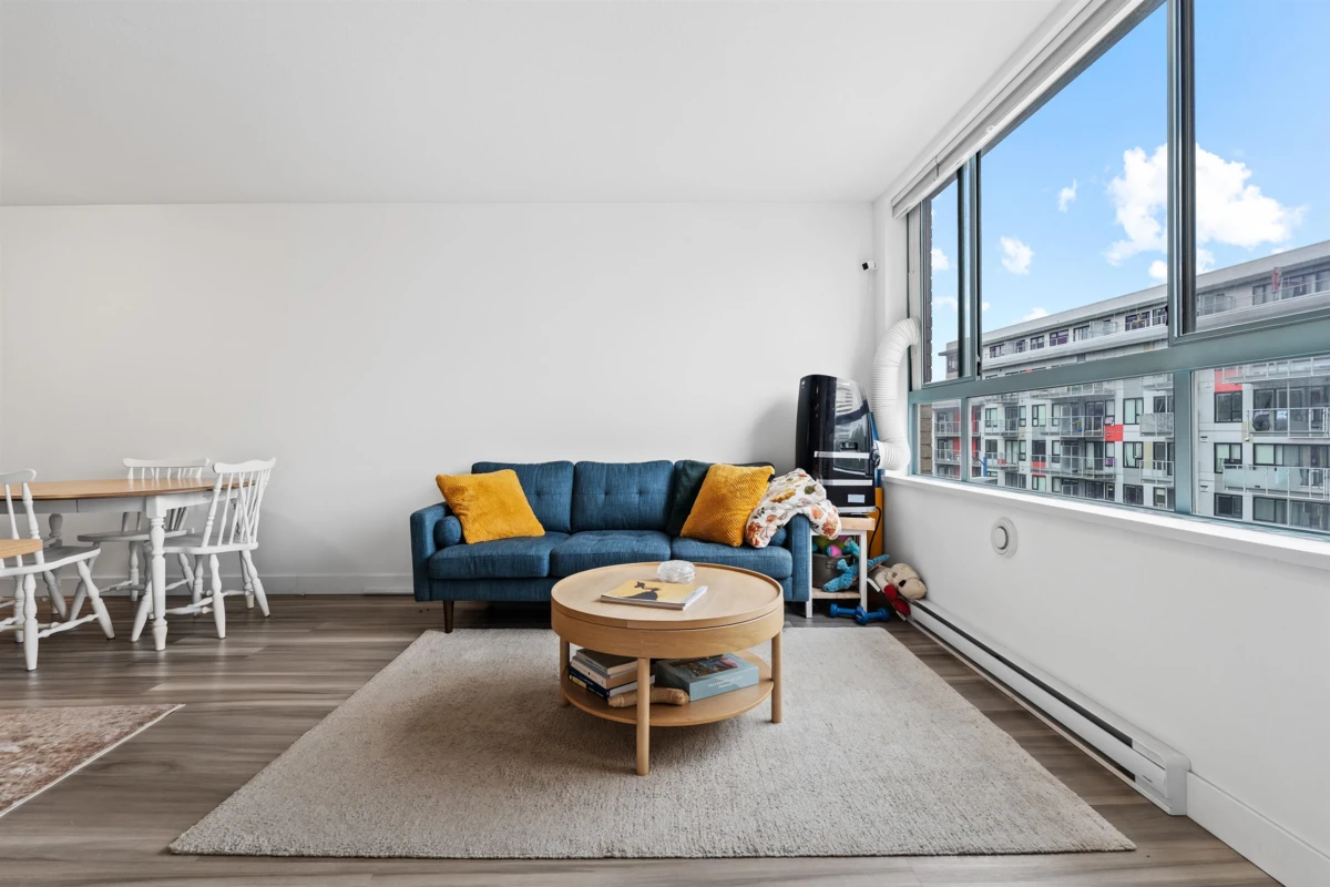 Living Room Photo of 302 5818 Lincoln Street, Vancouver, BC