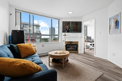 302 5818 Lincoln Street, Vancouver, BC, Vancouver — Apartment/Condo for sale