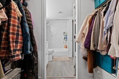 Mudroom Photo of 302 5818 Lincoln Street, Vancouver, BC