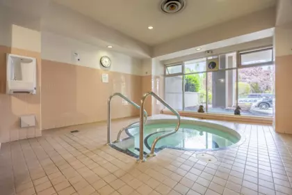 1007 9633 Manchester Drive, Burnaby, BC, Burnaby — Apartment/Condo for sale