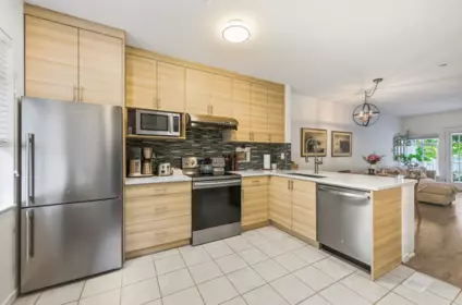 Breakfast Nook Photo of 8529 Jellicoe Street, Vancouver, BC