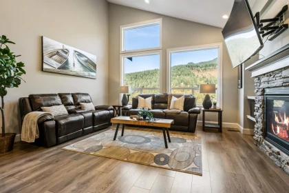 Breakfast Nook Photo of 4 1911 Woodside Boulevard, Agassiz, BC