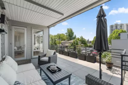206 1591 Bowser Avenue, North Vancouver, BC, North Vancouver — Apartment/Condo for sale