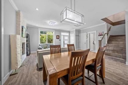 Kitchen Island Photo of 27247 33b Avenue, Langley, BC