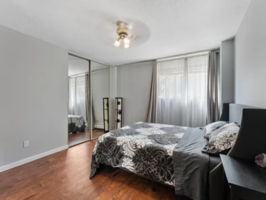 Primary Bedroom Photo of 404 320 Royal Avenue, New Westminster, BC