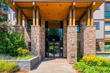303 3585 146a Street, Surrey, BC, Surrey — Apartment/Condo for sale