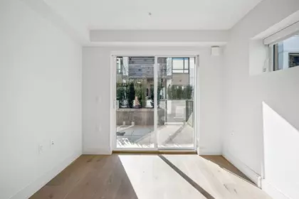 Walk-In Closet Photo of 153 408 W 45th Avenue, Vancouver, BC