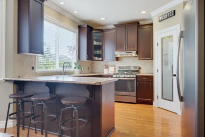 Breakfast Nook Photo of 35480 Mckinley Drive, Abbotsford, BC