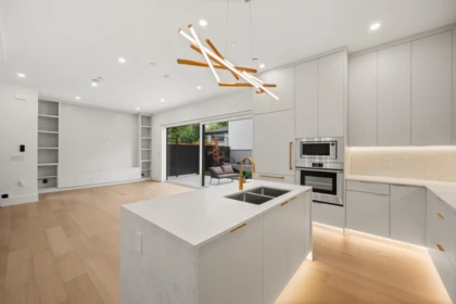 2 3428 Mons Drive, Vancouver, BC, Vancouver — Half Duplex for sale