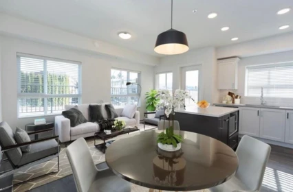 Breakfast Nook Photo of 106 33568 George Ferguson Way, Abbotsford, BC