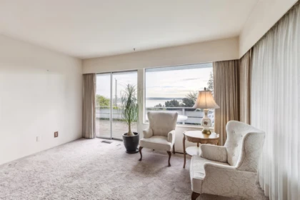Pantry Photo of 2575 Queens Avenue, West Vancouver, BC