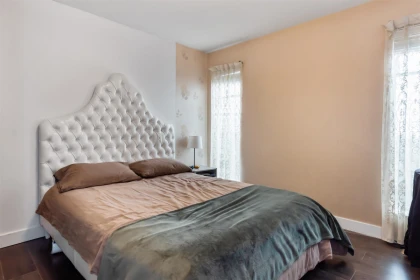 Primary Bedroom Photo of 5564 Elizabeth Street, Vancouver, BC