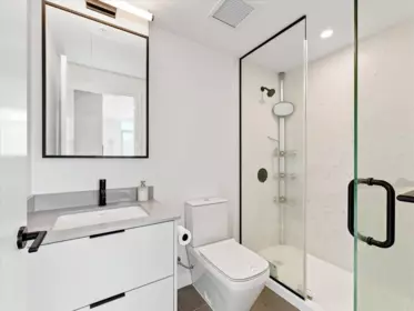 Walk-In Closet Photo of 2305 13685 102 Avenue, Surrey, BC