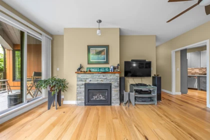 204 1150 Quayside Drive, New Westminster, BC, New Westminster — Apartment/Condo for sale