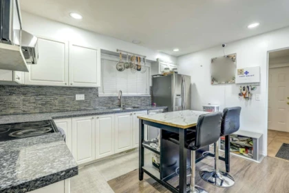 Powder Room Photo of 1 21801 Dewdney Trunk Road, Maple Ridge, BC