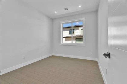 Swimming Pool Photo of 102 16631 18 Avenue, Surrey, BC