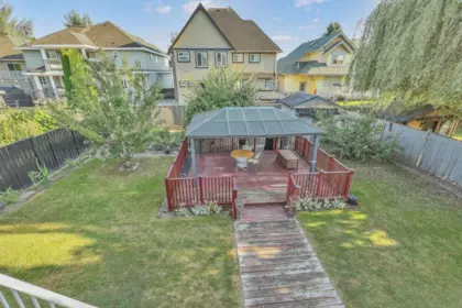 Staircase Photo of 26852 26a Avenue, Langley, BC