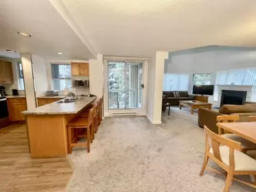 419 4910 Spearhead Place, Whistler, BC, Whistler — Apartment/Condo for sale