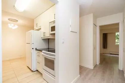 211 9101 Horne Street, Burnaby, BC, Burnaby — Apartment/Condo for sale