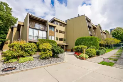 211 9101 Horne Street, Burnaby, BC, Burnaby — Apartment/Condo for sale