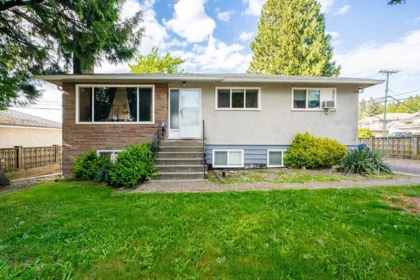 11191 90 Avenue, Surrey, BC, Surrey — Single Family Residence for sale
