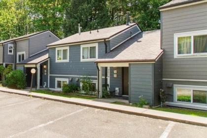 2676 Tretheway Drive, Burnaby, BC, Burnaby — Townhouse for sale