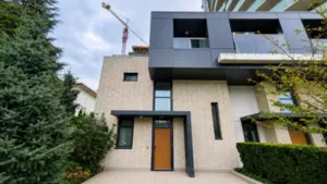 1 6638 Dunblane Avenue, Burnaby, BC