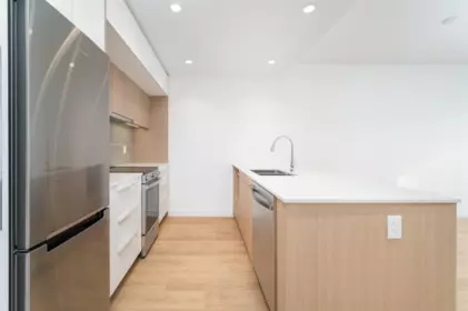 214 9888 University Crescent, Burnaby, BC, Burnaby — Townhouse for sale