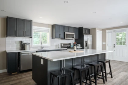 Kitchen Island Photo of 44390 Bayview Road, Mission, BC