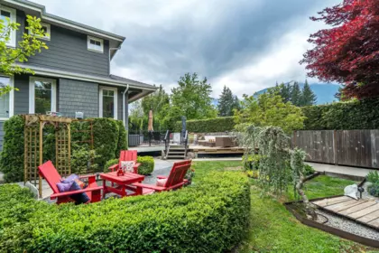 41743 Honey Lane, Squamish, BC, Squamish — Half Duplex for sale