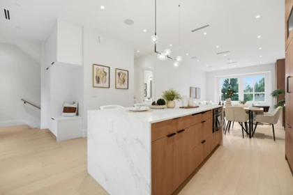 Kitchen Photo of 4 6070 Elgin Avenue, Burnaby, BC