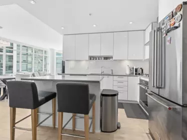 2702 1788 Gilmore Avenue, Burnaby, BC, Burnaby — Apartment/Condo for sale