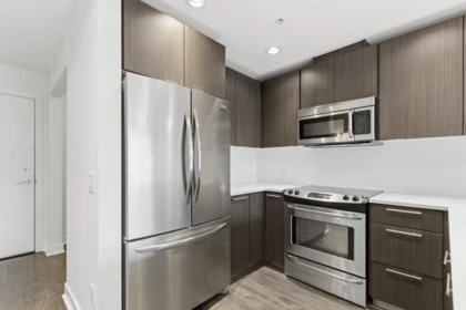 511 733 W 3rd Street, North Vancouver, BC, North Vancouver — Apartment/Condo for sale