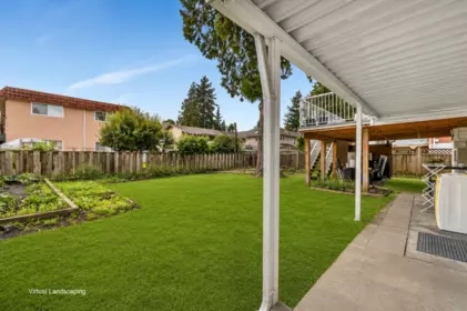 Family Room Photo of 11786 86 Avenue, Delta, BC