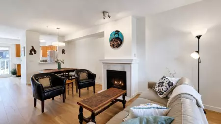 13 915 Tobruck Avenue, North Vancouver, BC, North Vancouver — Townhouse for sale