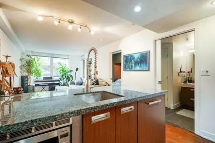 Kitchen Island Photo of 210 1055 Richards Street, Vancouver, BC
