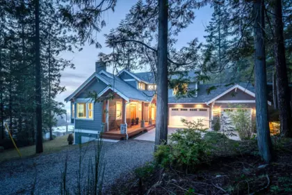 153 Swallow Road, Gibsons, BC, Gibsons — Single Family Residence for sale