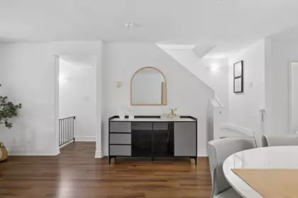 Family Room Photo of 24 230 Tenth Street, New Westminster, BC