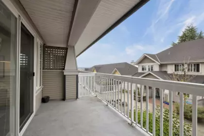 Street View Photo of 24 230 Tenth Street, New Westminster, BC