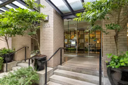 Hot Tub / Spa Photo of 304 1003 Burnaby Street, Vancouver, BC