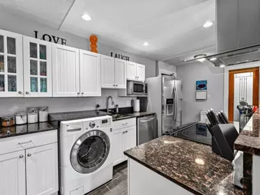 Kitchen Photo of 102 410 Agnes Street, New Westminster, BC